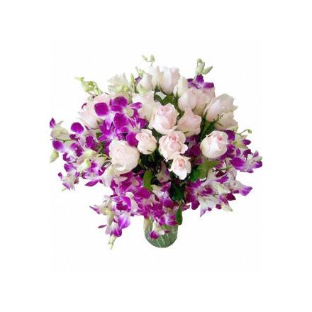 18 Pink Roses and Orchids Vase Bouquet