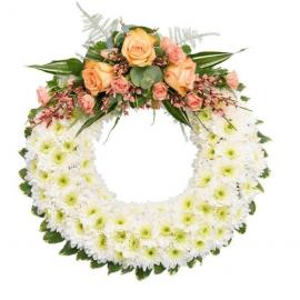 Classic White Wreath (UK)