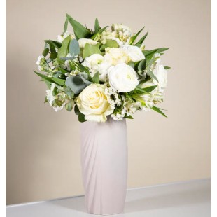 Κομψό Μπουκέτο σε Λευκούς τόνους (IT)