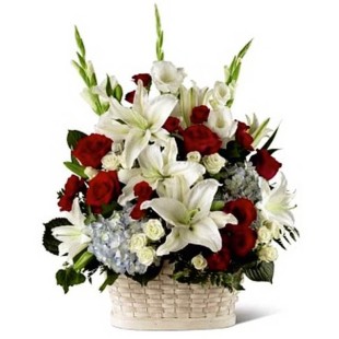 Με όλες τις Ευχές μας