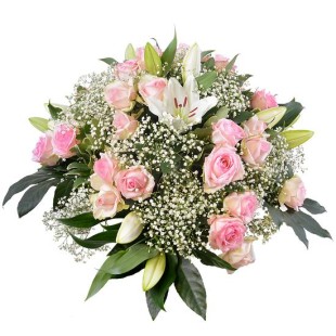 Τριανταφυλλένια Πέταλα 